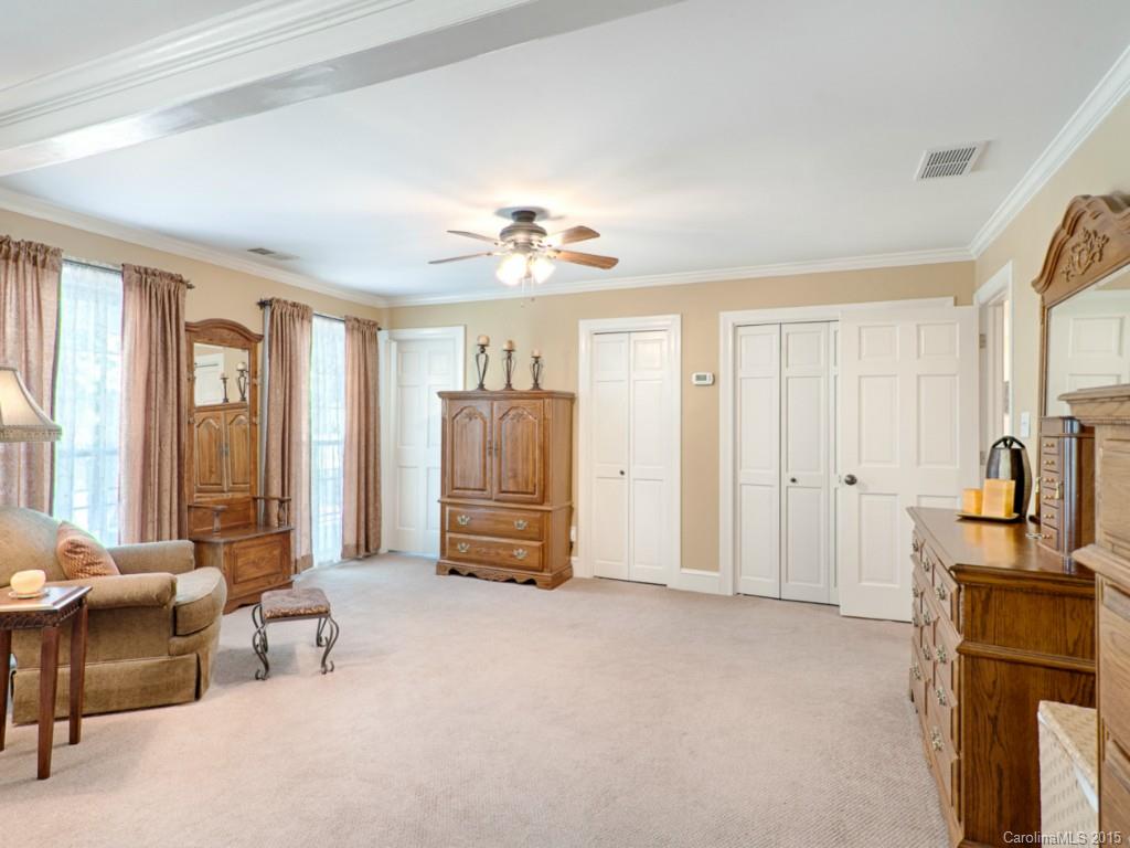 Rolling Hills - Residential