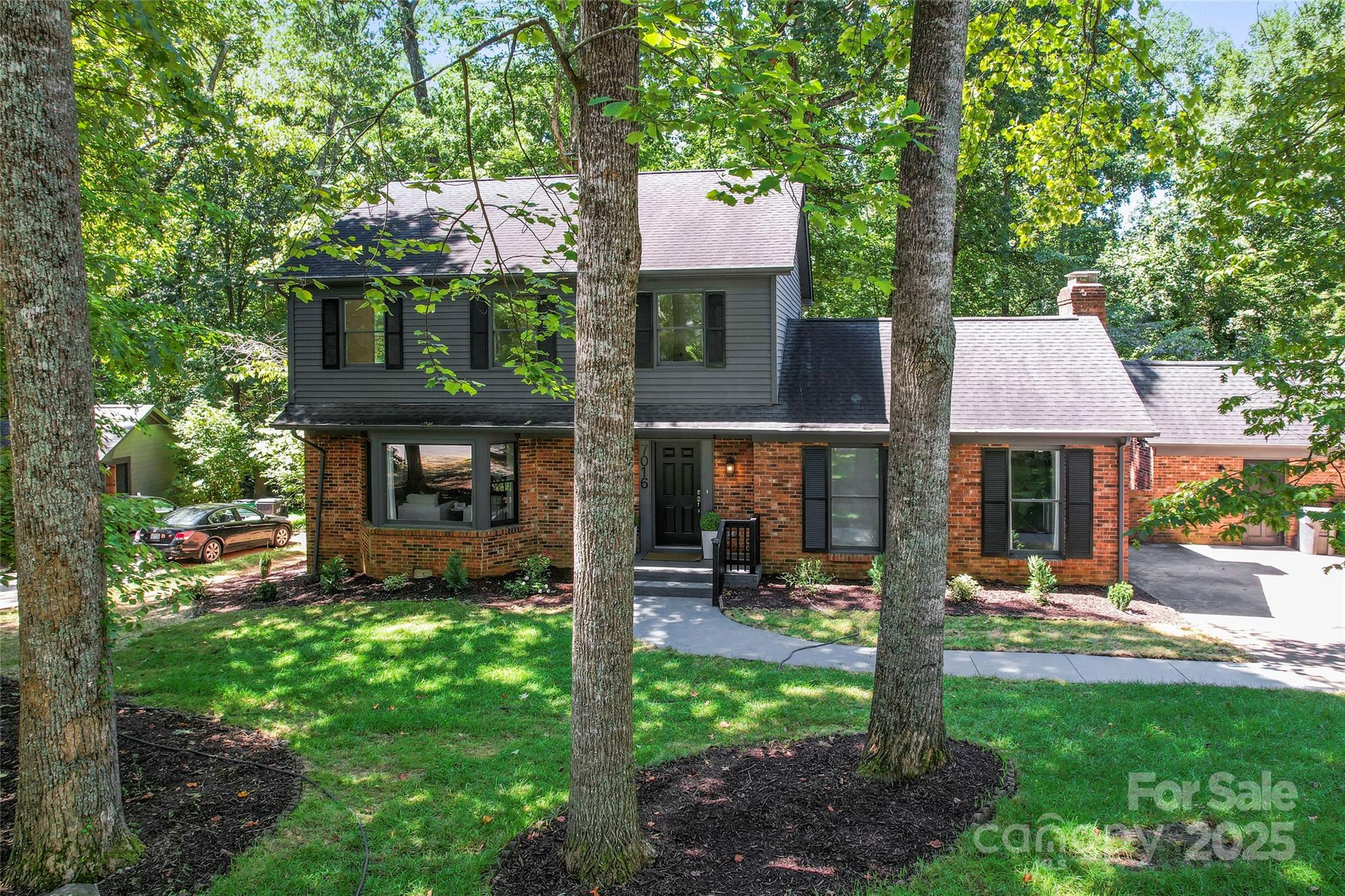 7016 Pleasant Drive