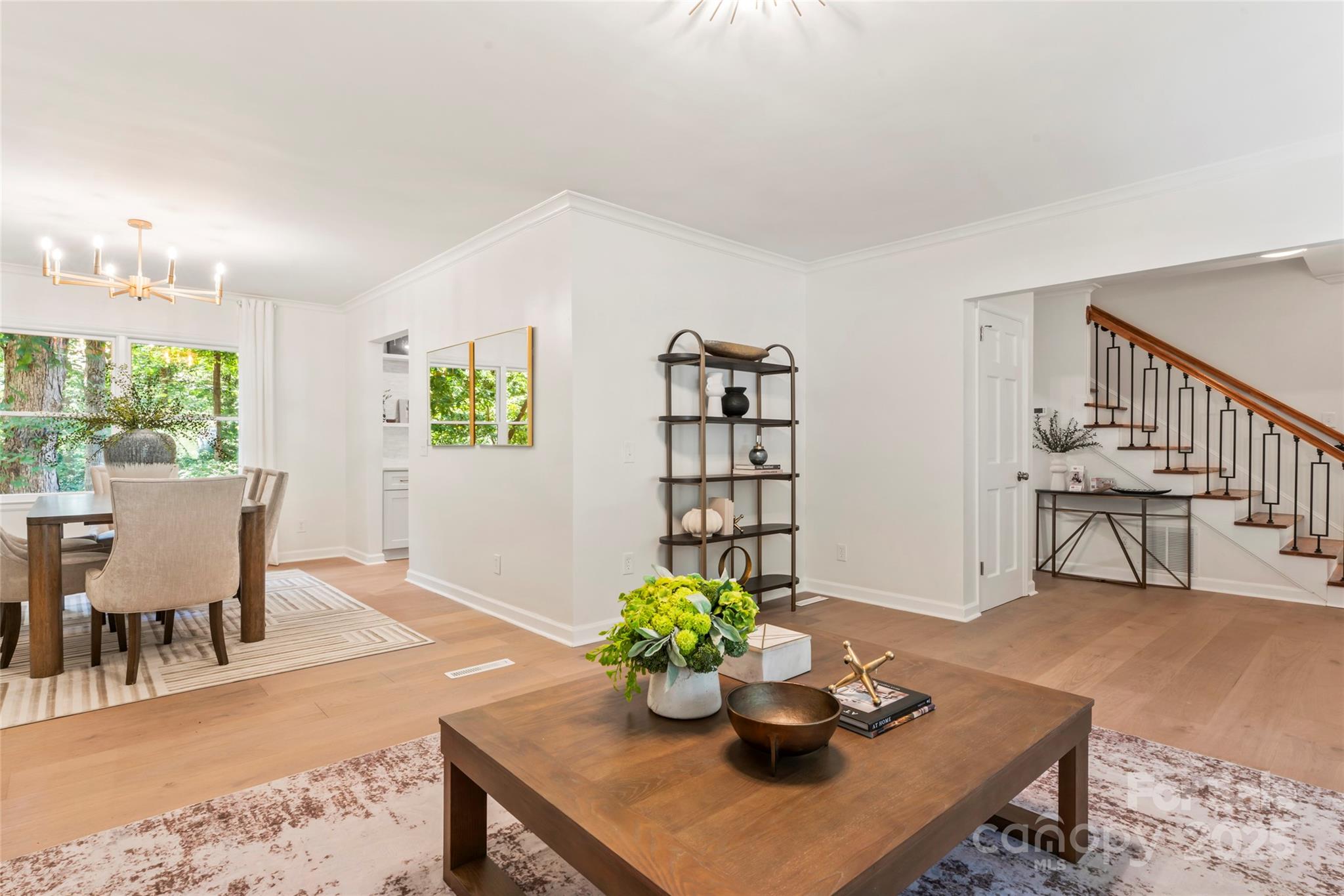 7016 Pleasant Drive