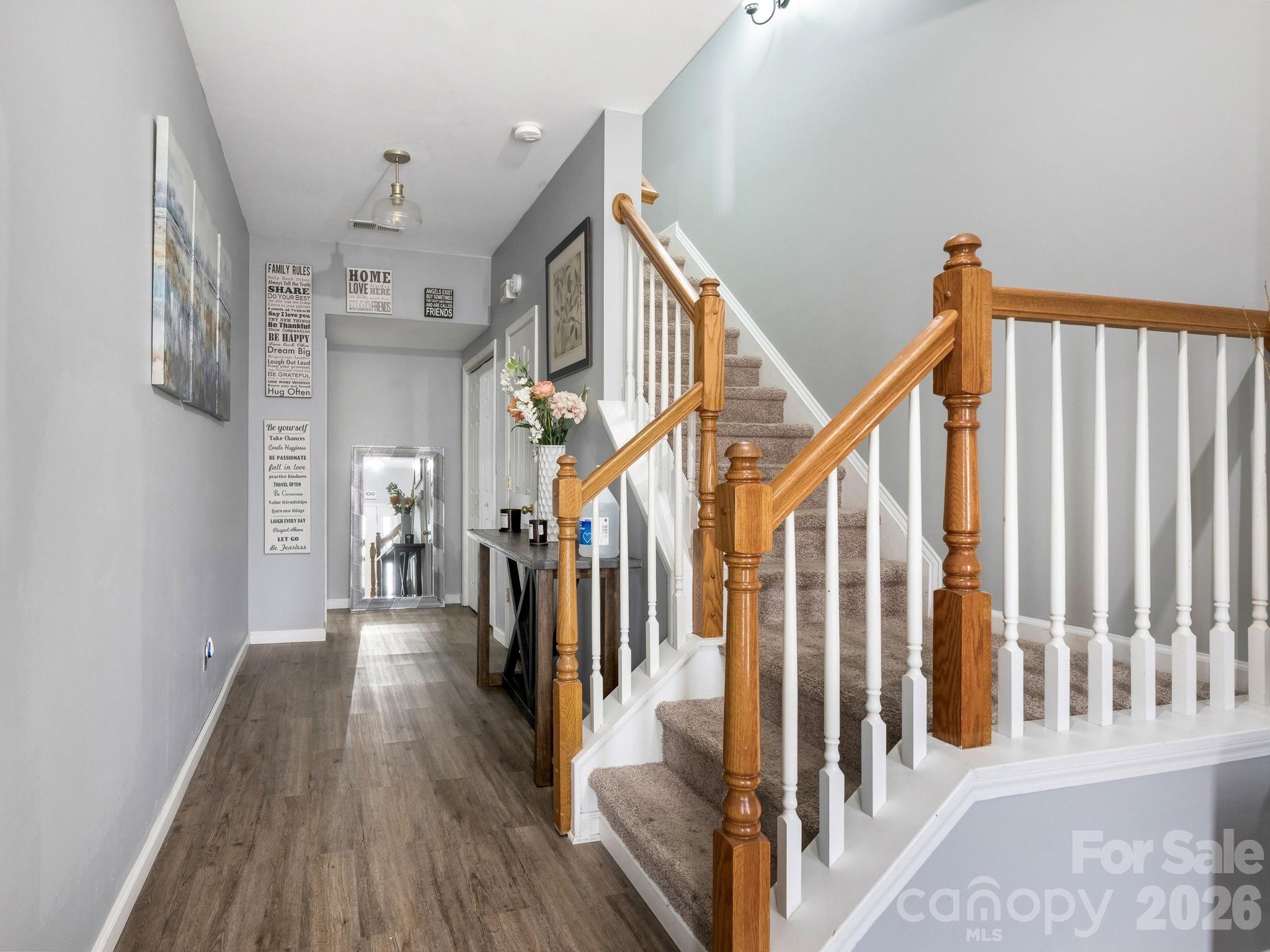 9785 Walkers Glen Drive NW