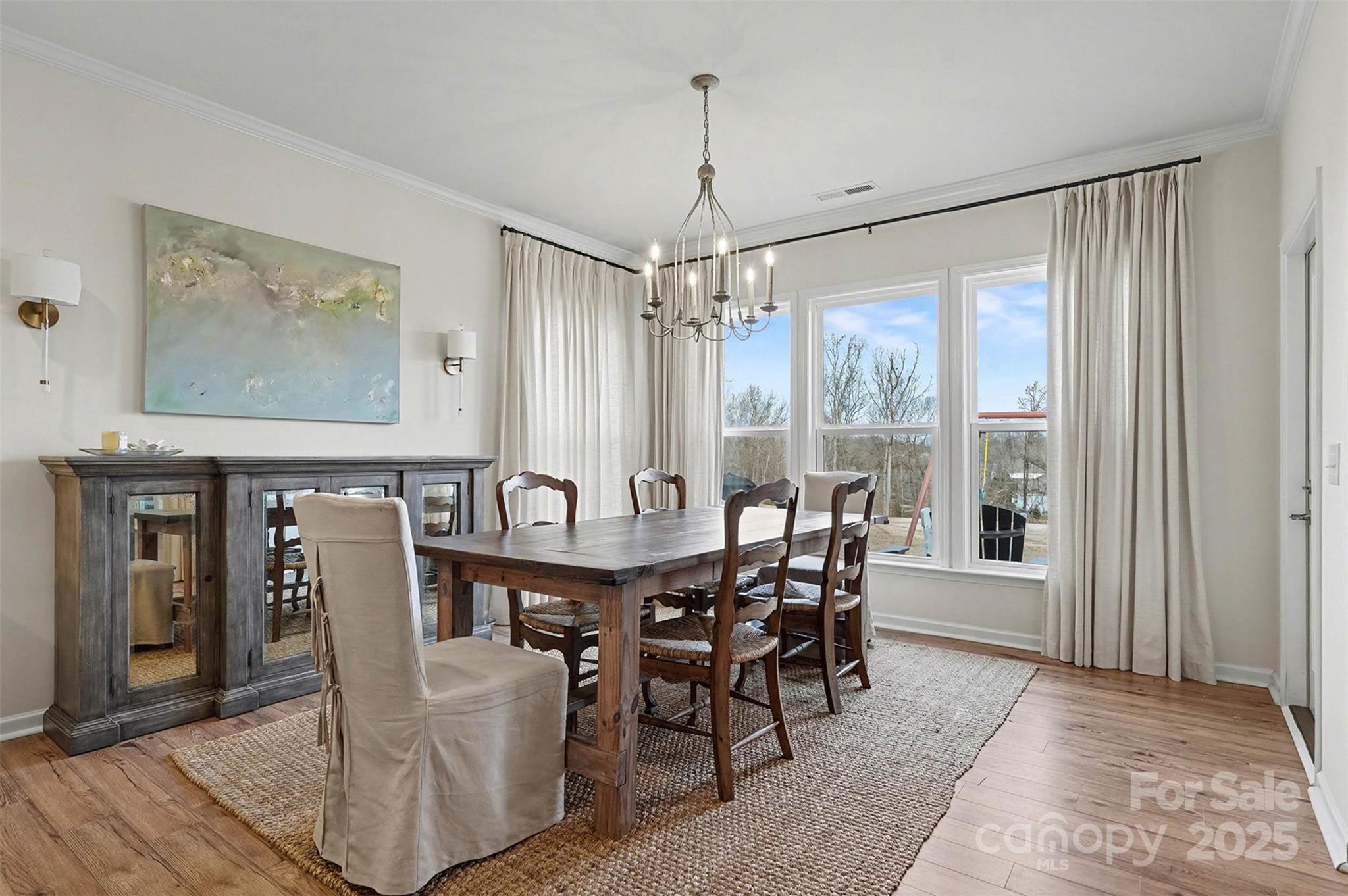 15209 Marymont Avenue