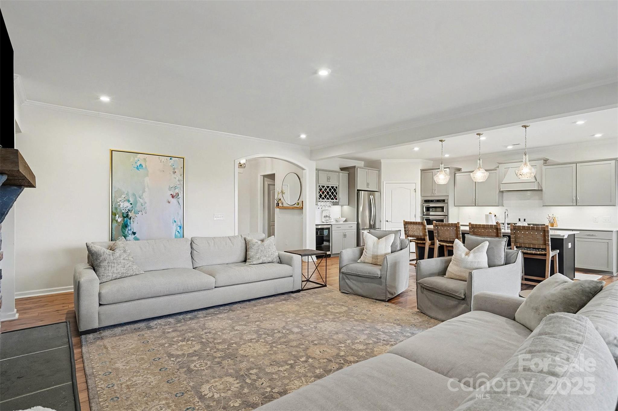 15209 Marymont Avenue