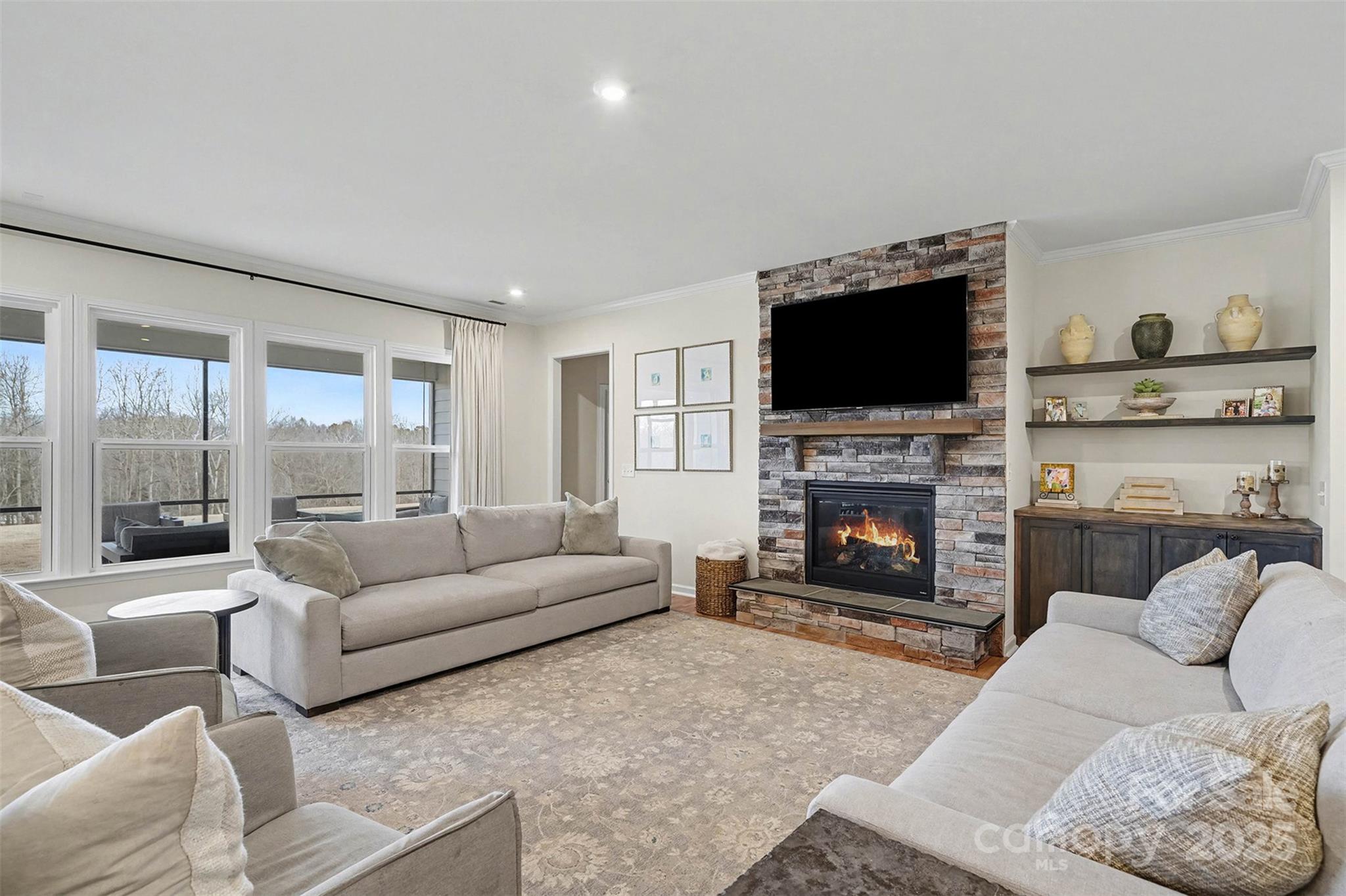 15209 Marymont Avenue