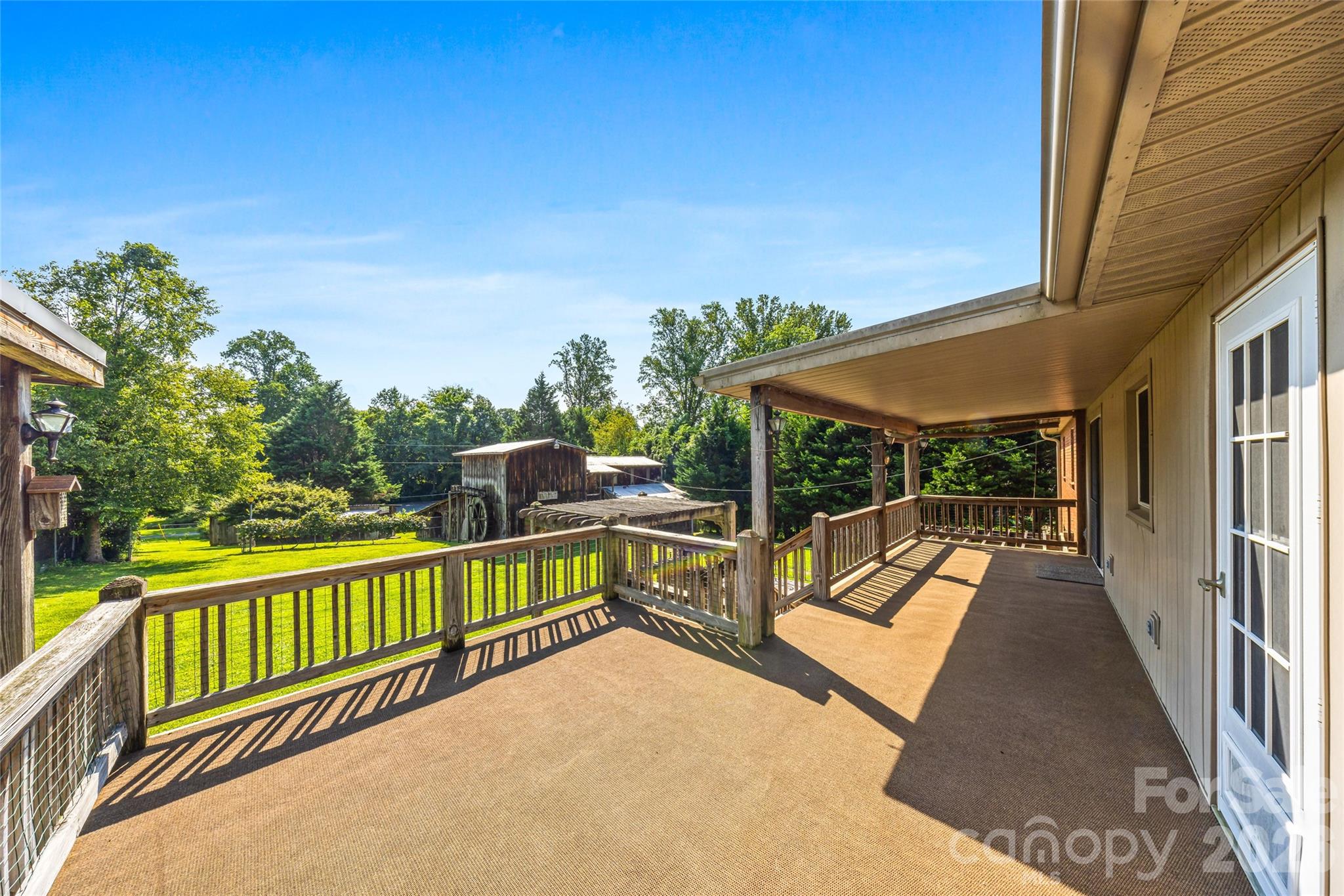 708 Loop Road