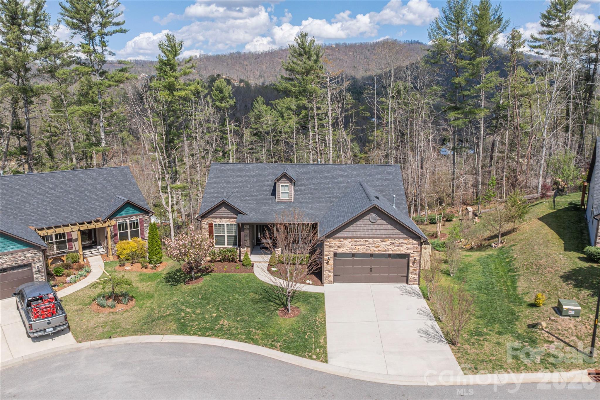 Maple Trace - Residential