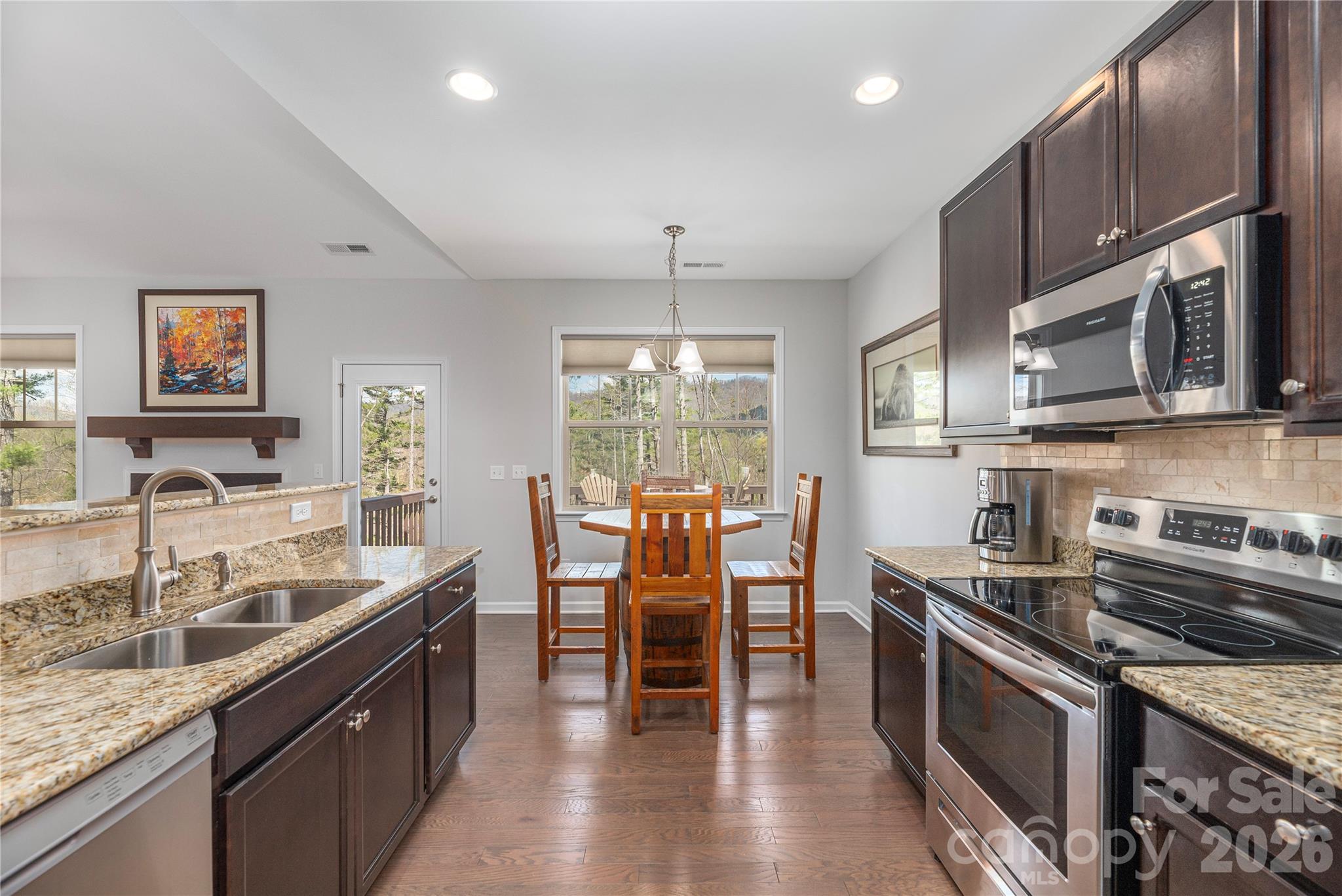 Maple Trace - Residential