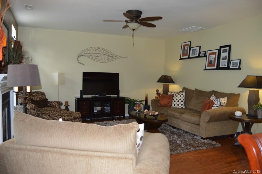 Autumn Cove at Lake Wylie - Residential