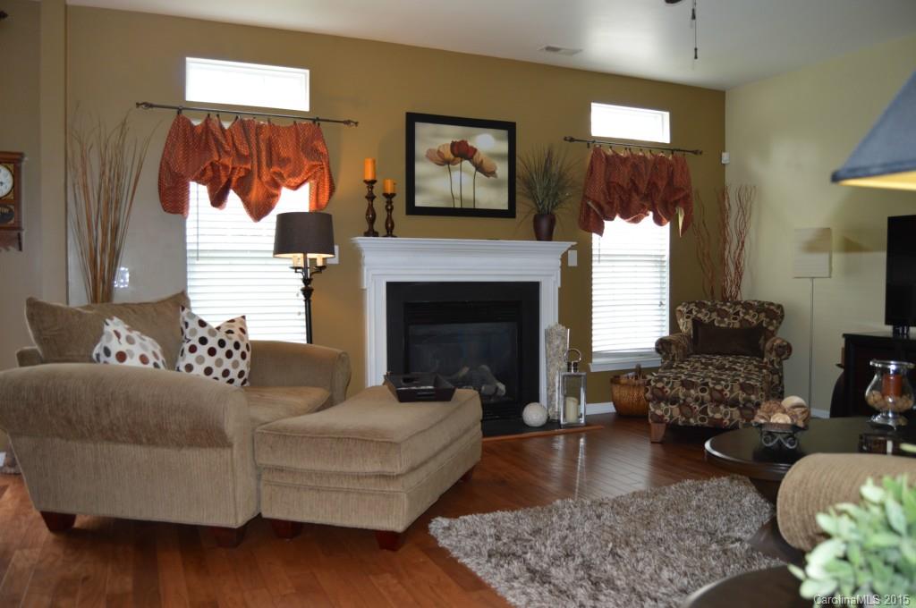 Autumn Cove at Lake Wylie - Residential