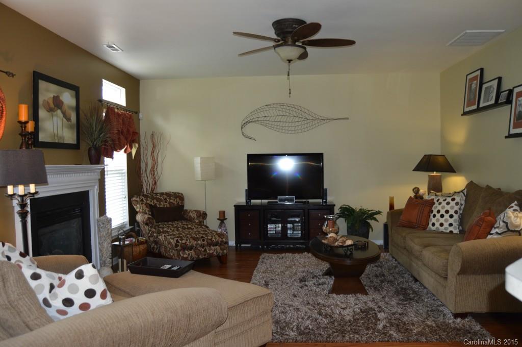 Autumn Cove at Lake Wylie - Residential