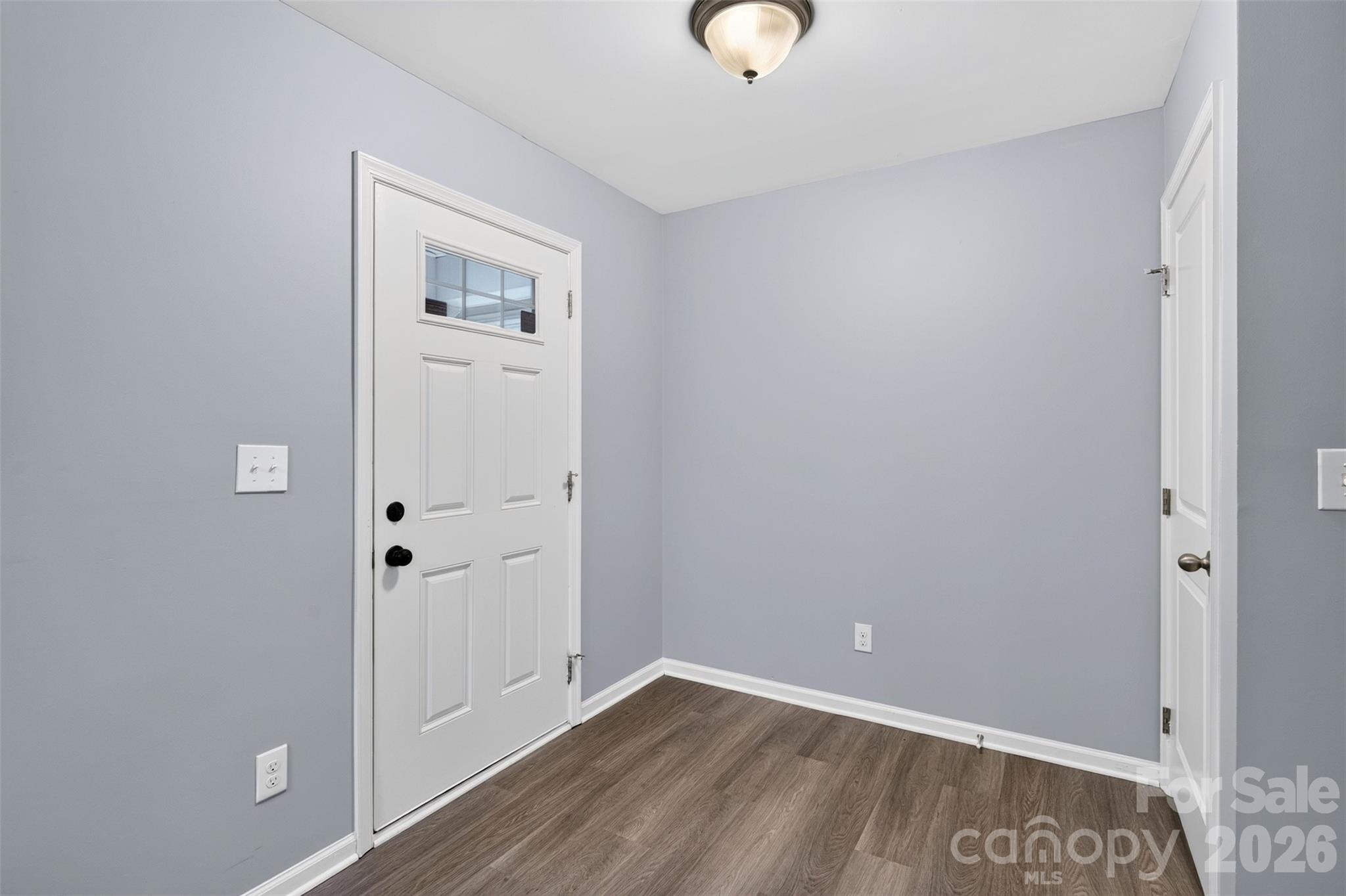 1648 Hooper Court