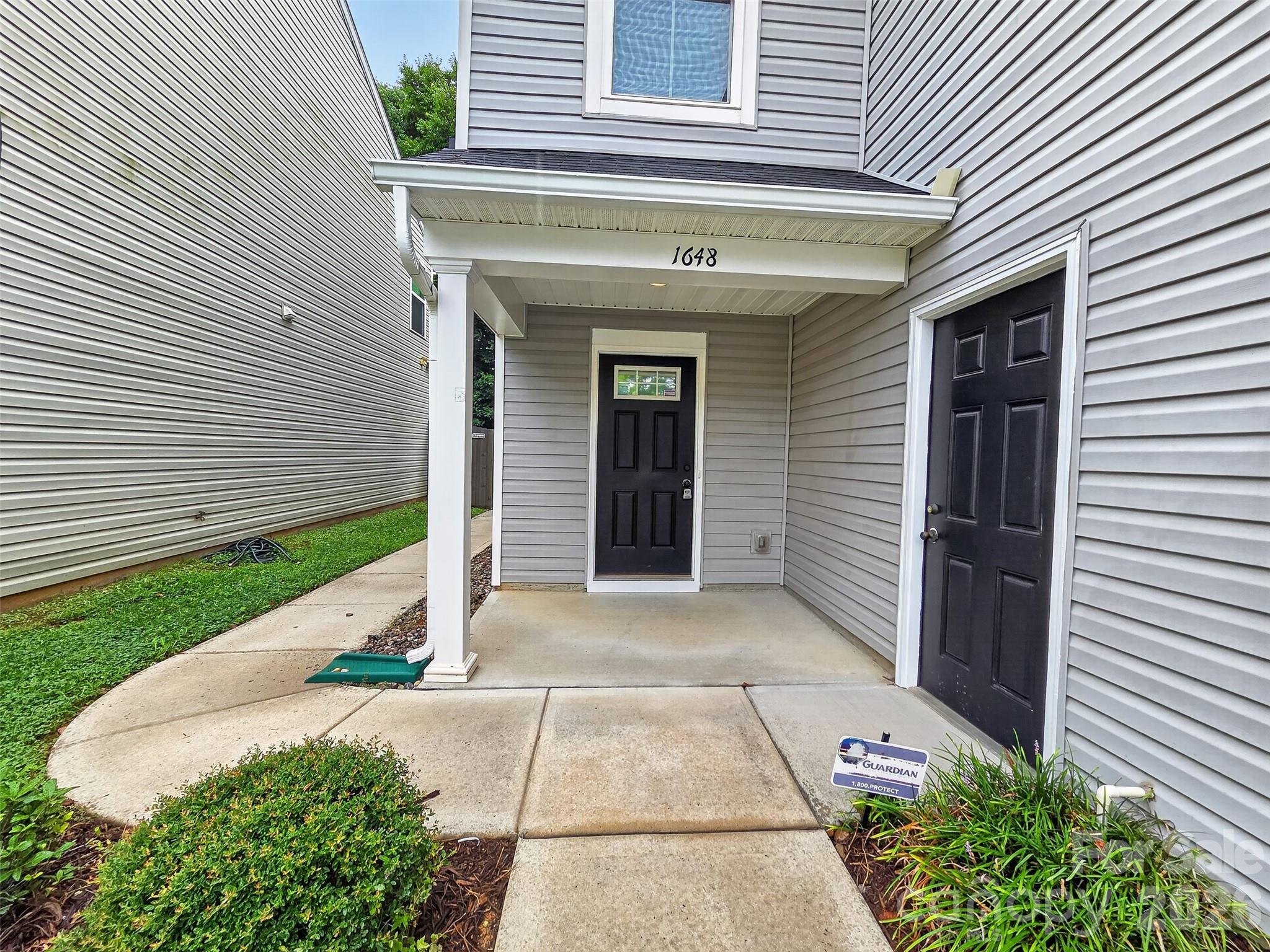 1648 Hooper Court