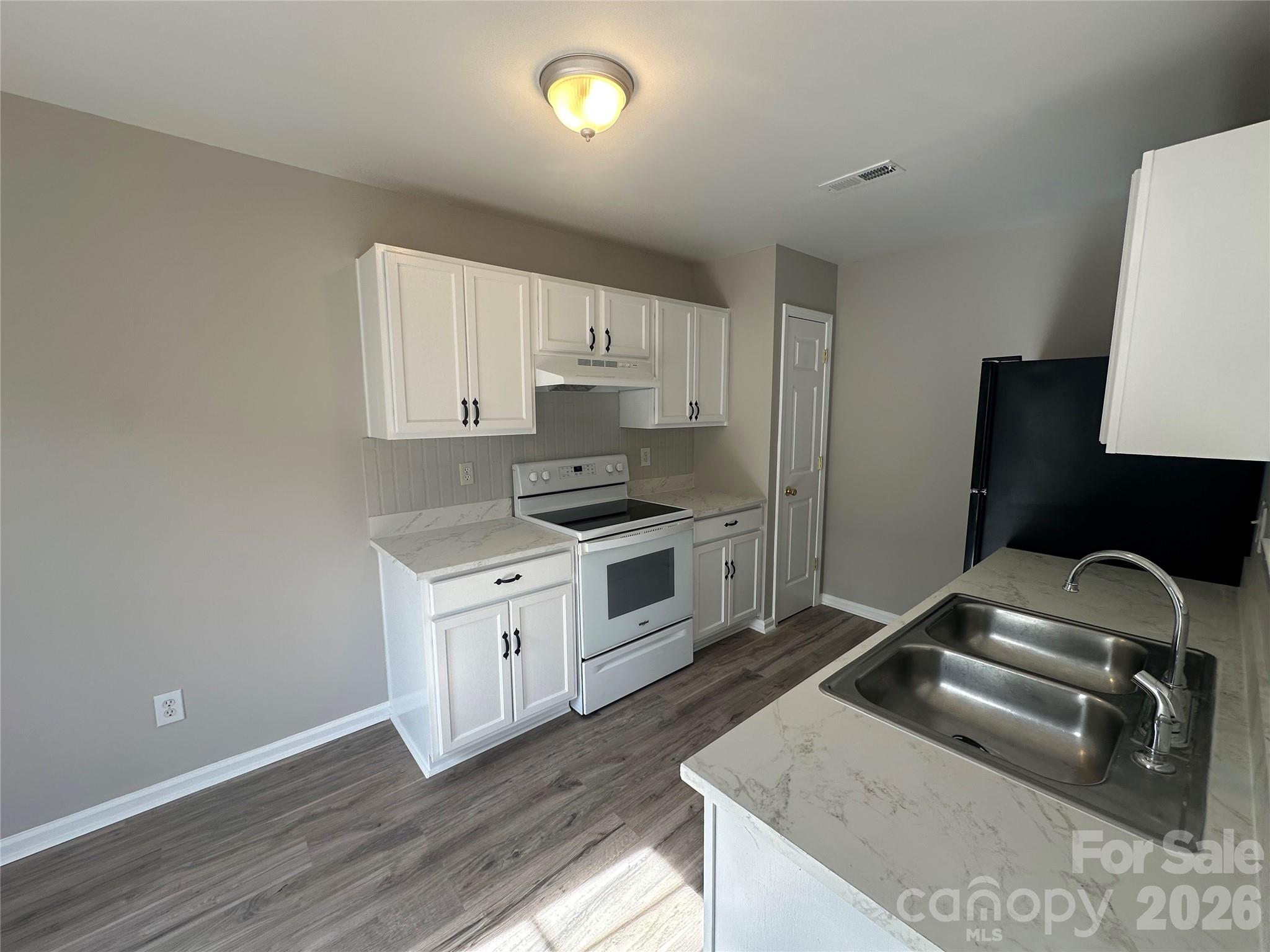 5423 Eneida Sue Drive