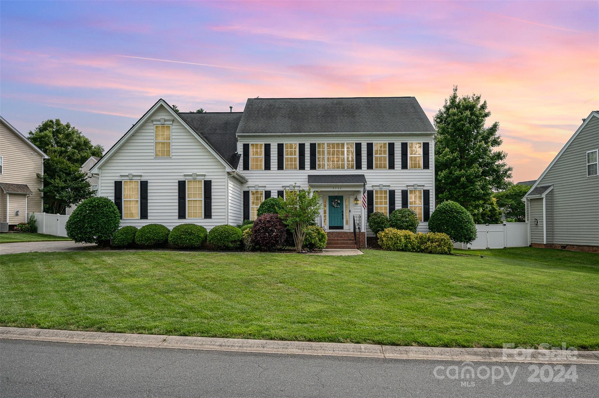 Waterstone - Residential