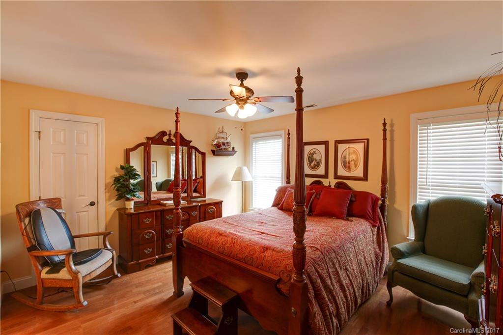 Creekside Estates - Residential