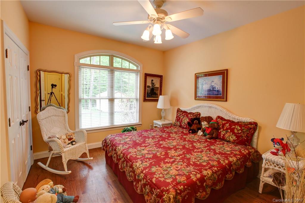 Creekside Estates - Residential