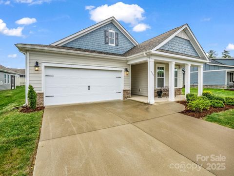 775 Summerfield Place Flat Rock NC 28731