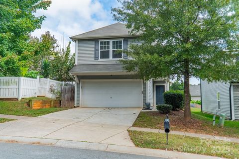 Photo of 1637 Jakobson Drive, Charlotte, NC 28215 (MLS # 4314537)