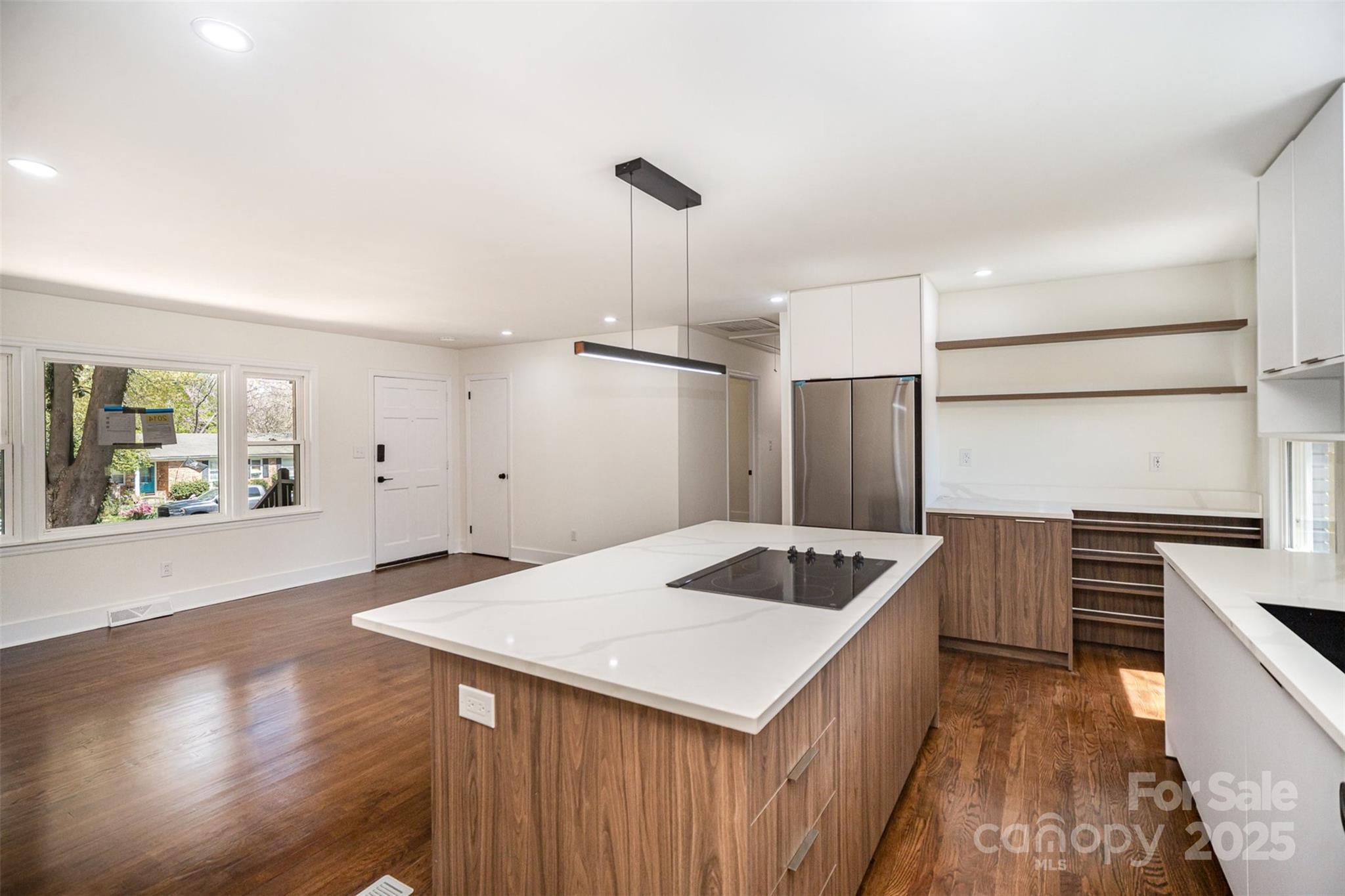 2014 Sandhurst Drive
