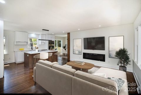 2014 Sandhurst Drive Charlotte NC 28205