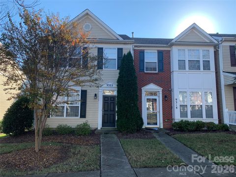 Photo of 9322 Greenheather Drive, Huntersville, NC 28078 (MLS # 4334682)