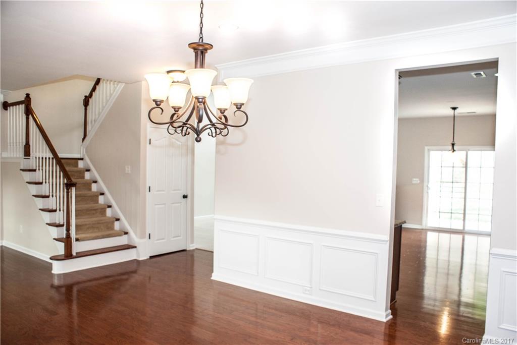 Lake Shore On Lake Wylie - Residential