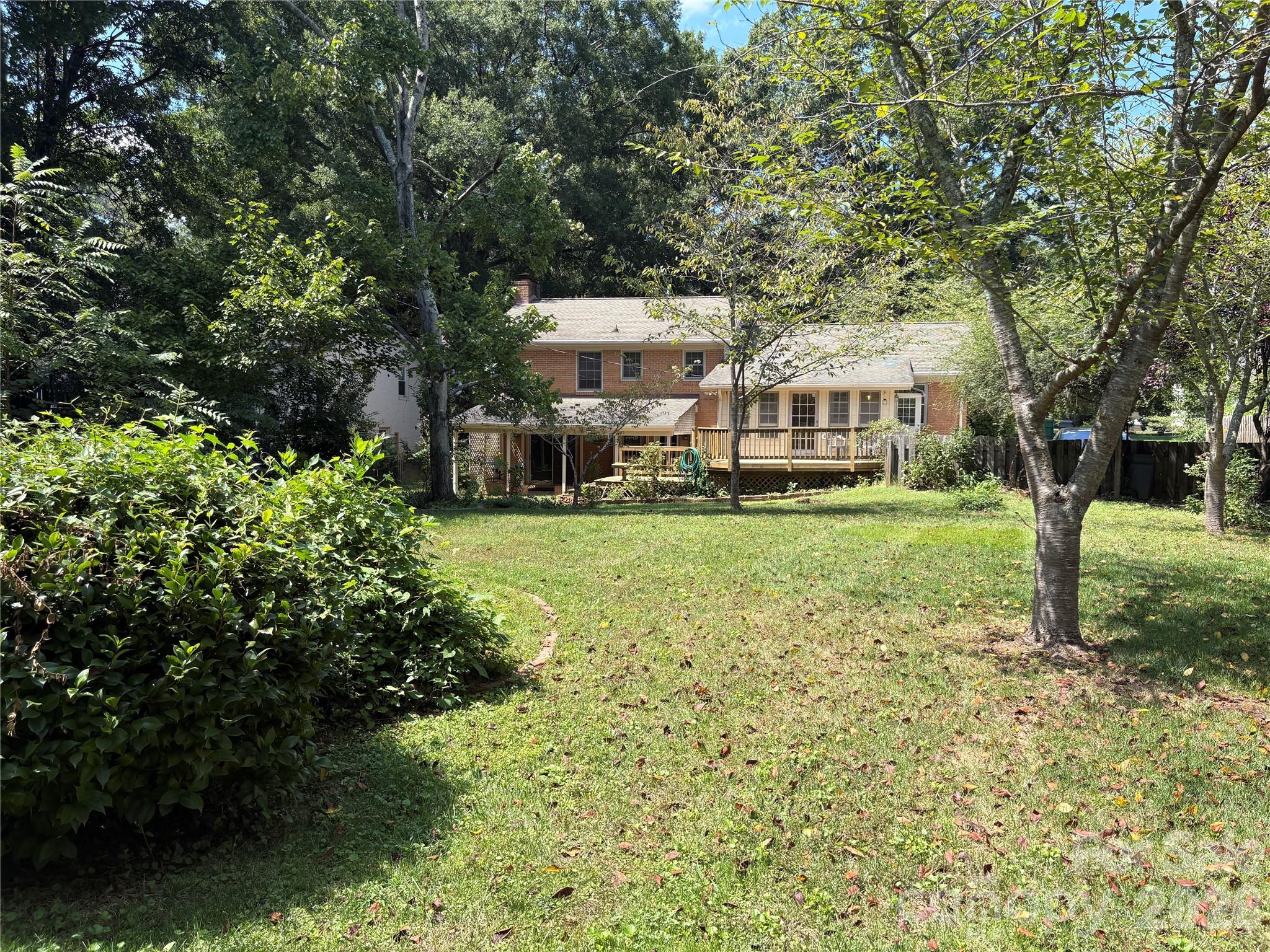 1215 Brockton Lane