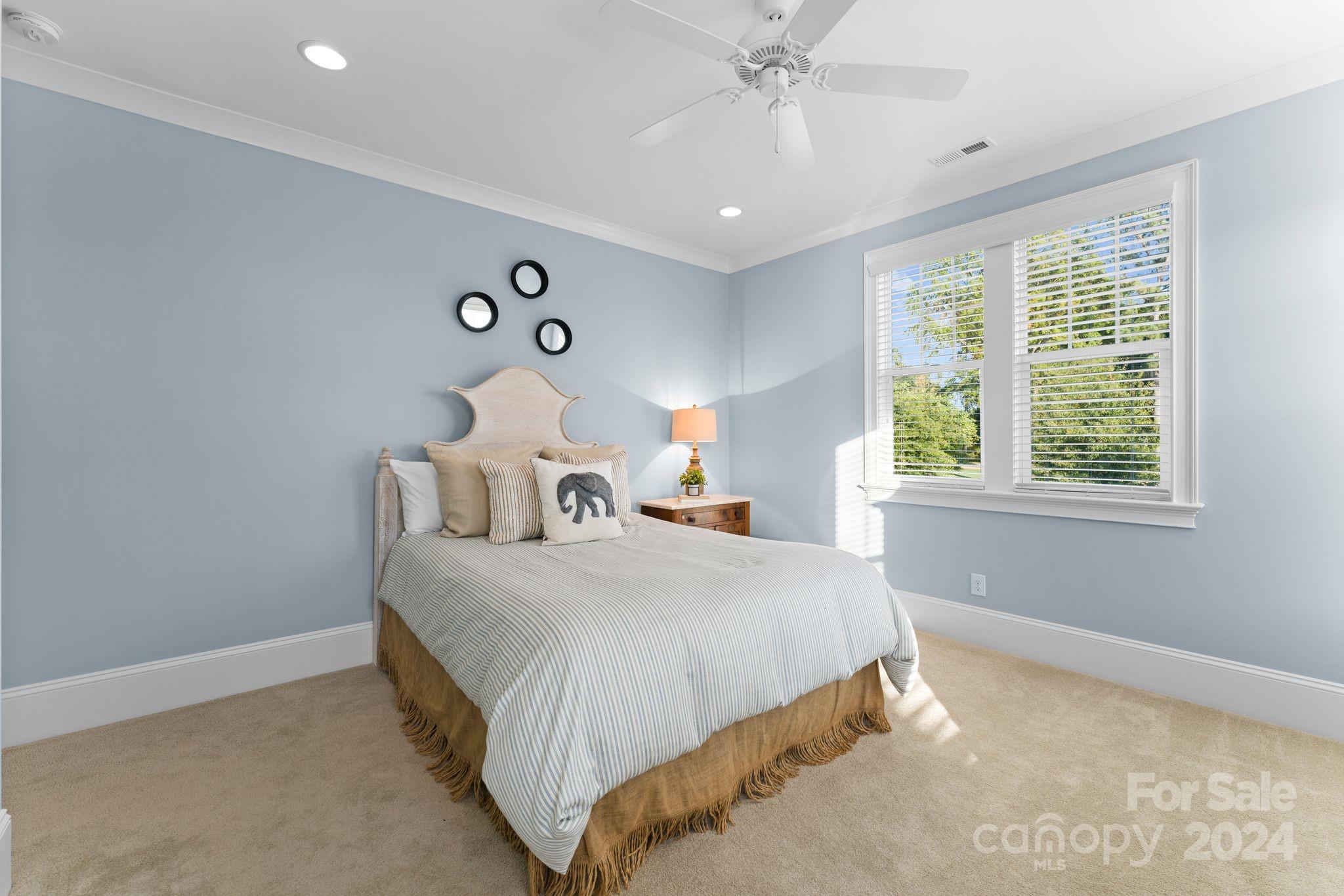 Diane Shores - Residential