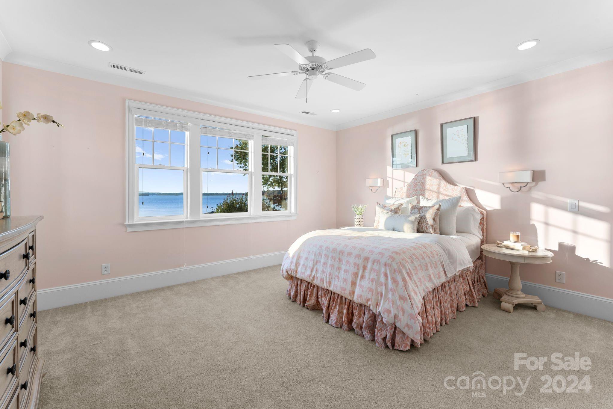 Diane Shores - Residential