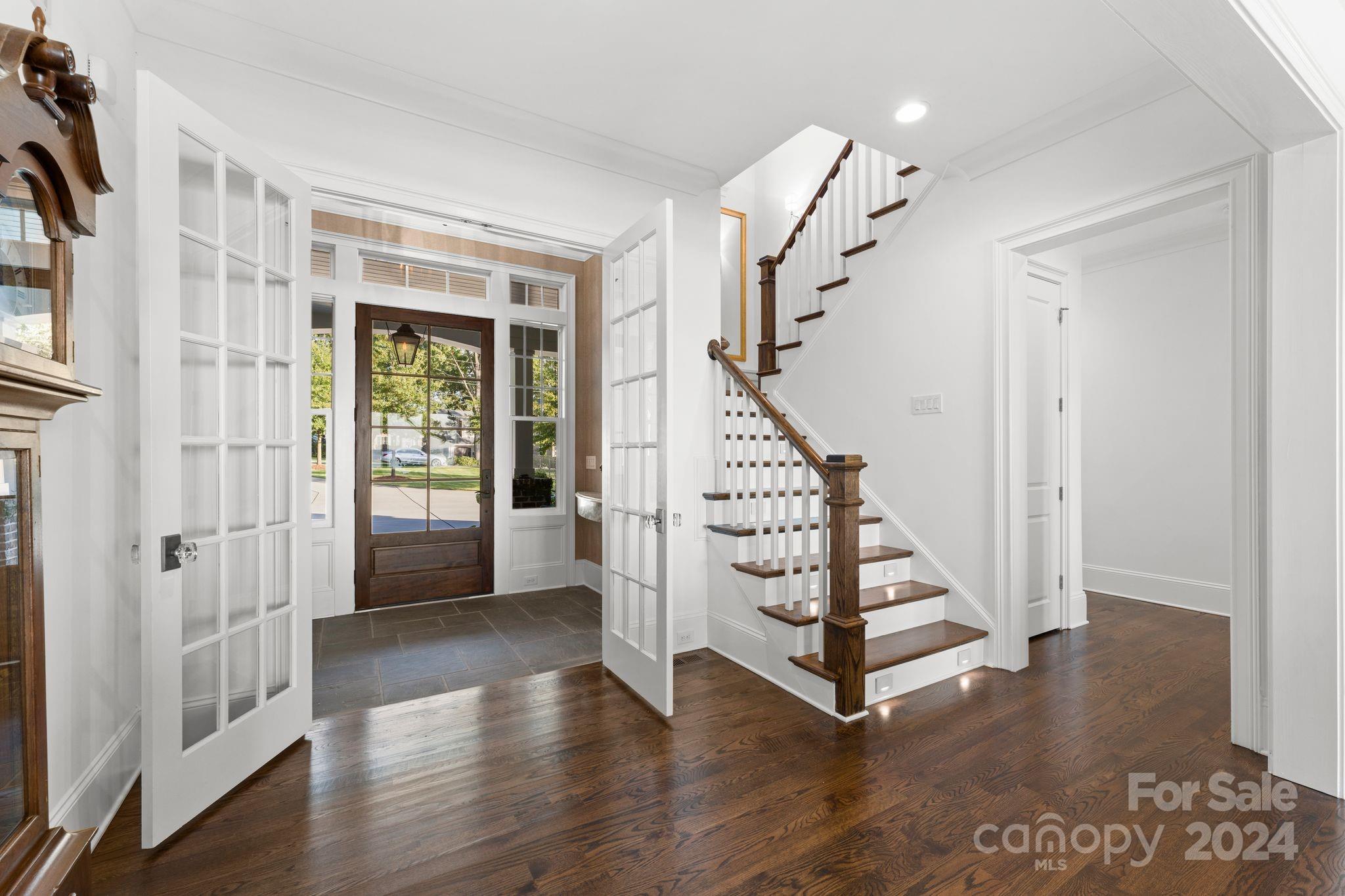 Diane Shores - Residential