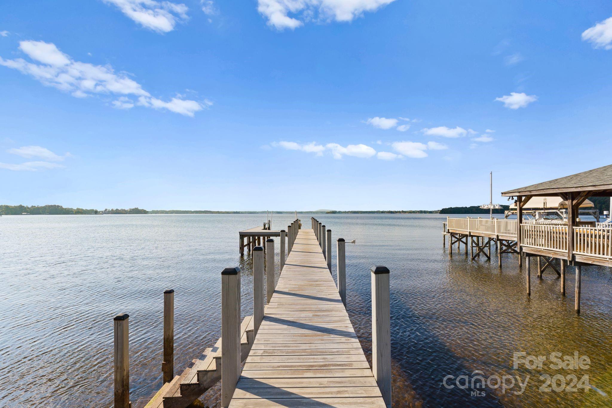 Diane Shores - Residential