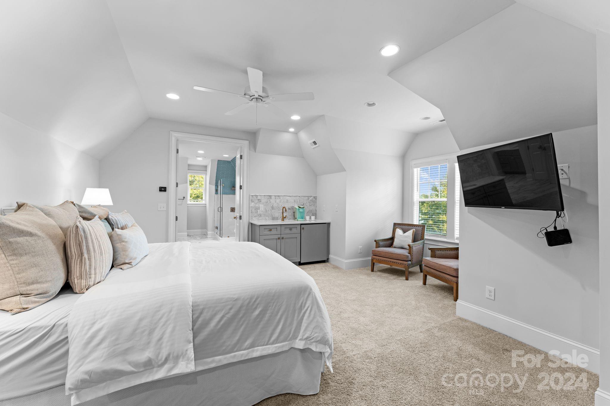 Diane Shores - Residential