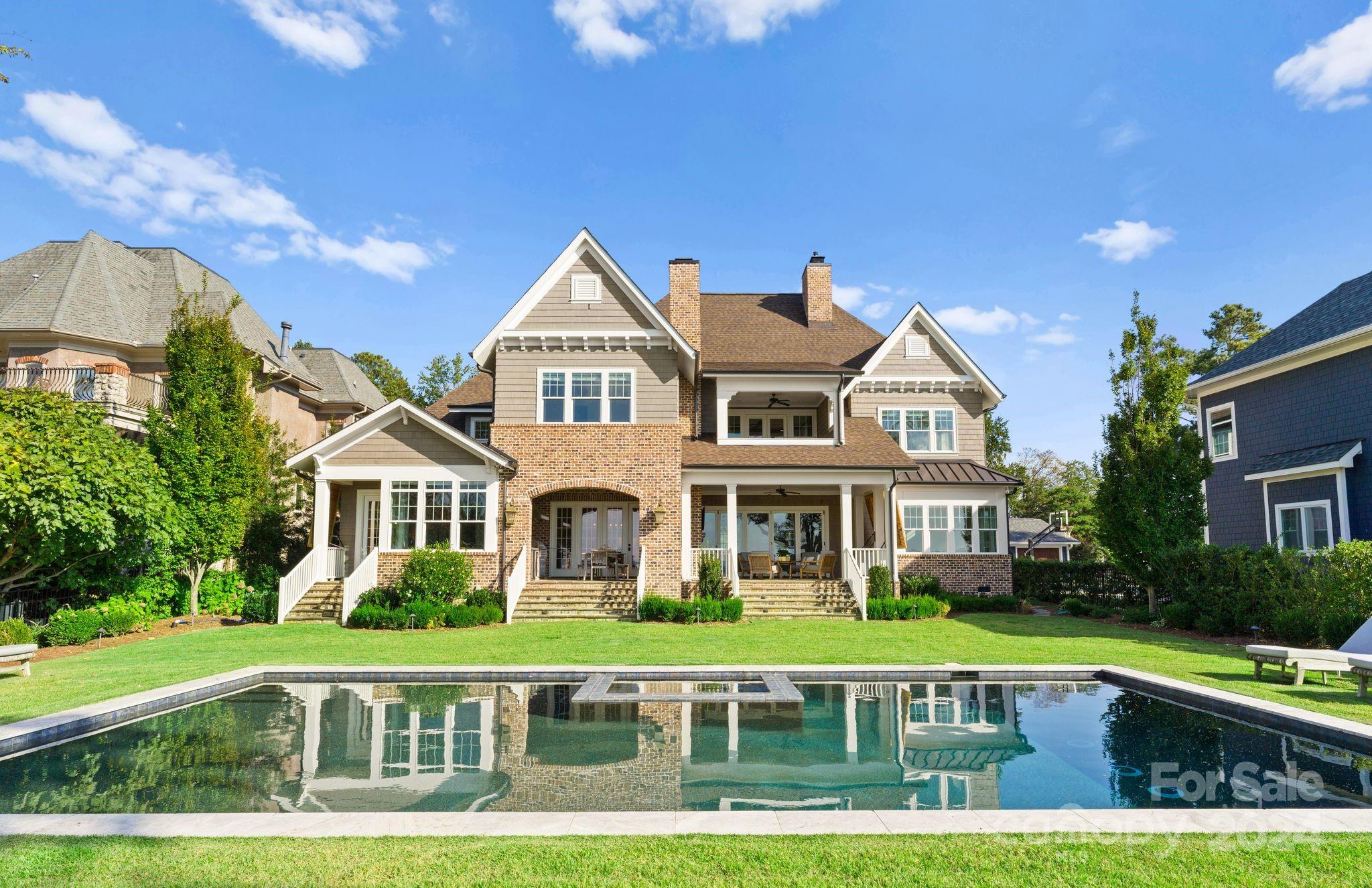 Diane Shores - Residential