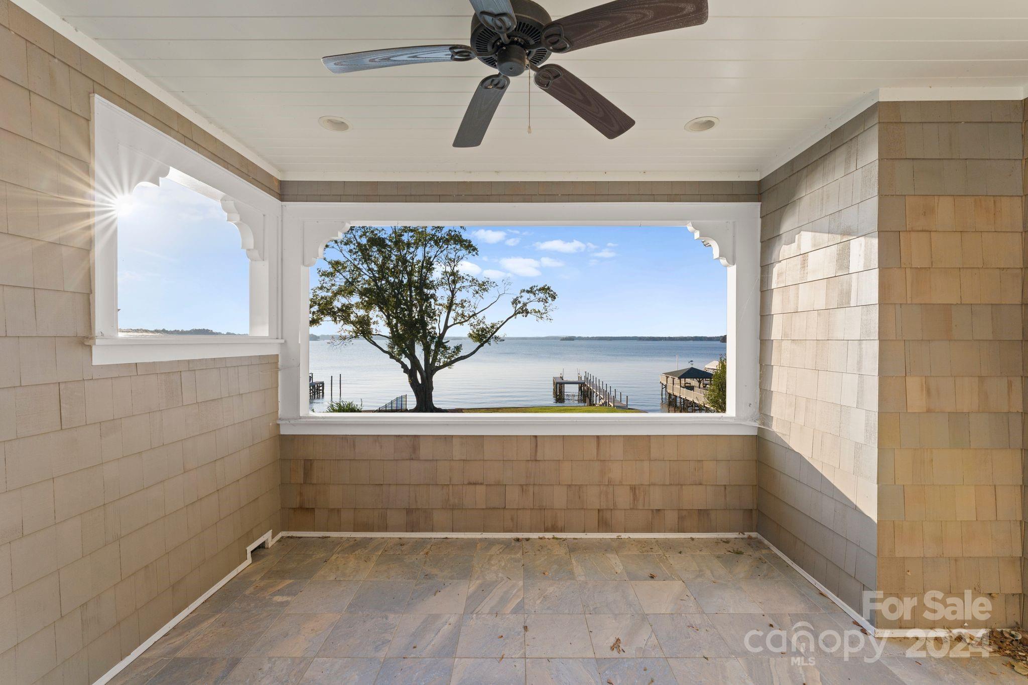 Diane Shores - Residential