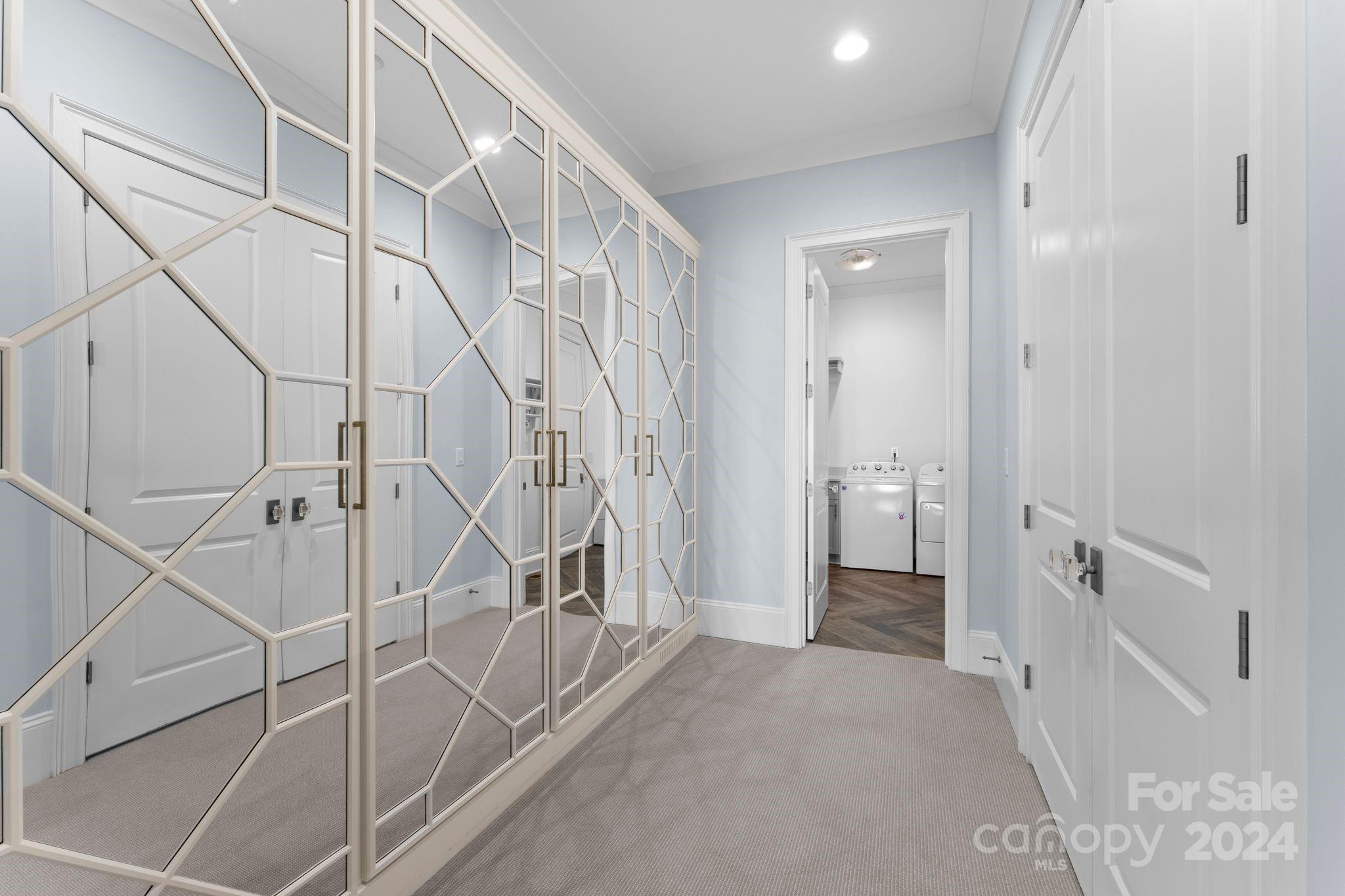 Diane Shores - Residential