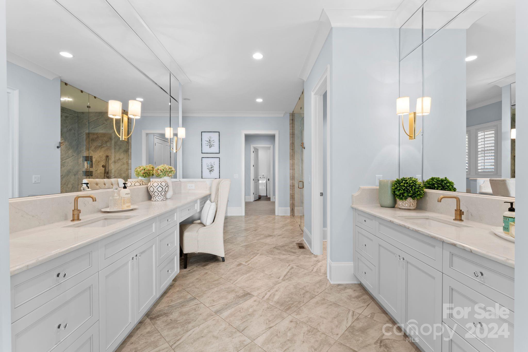 Diane Shores - Residential