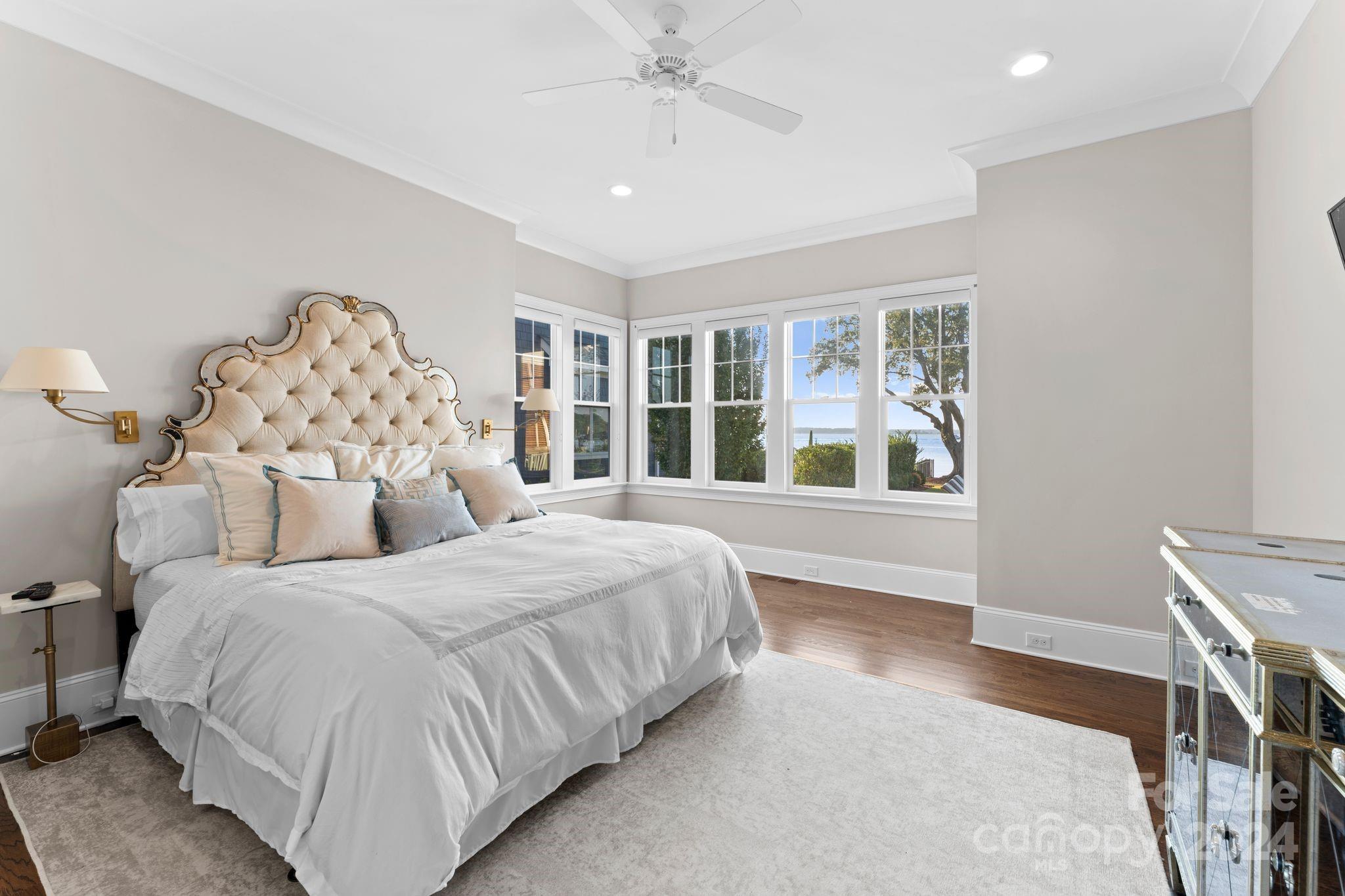 Diane Shores - Residential