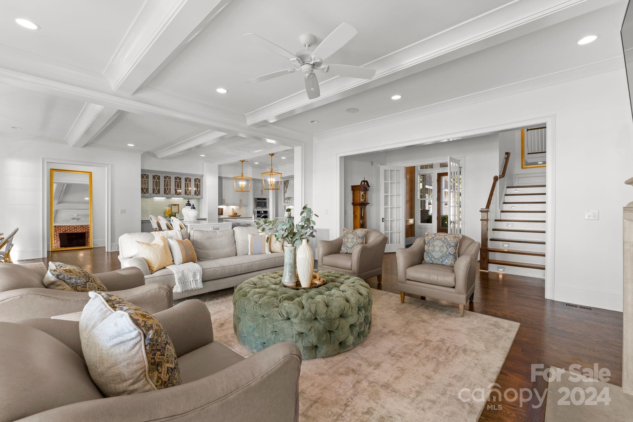 Diane Shores - Residential