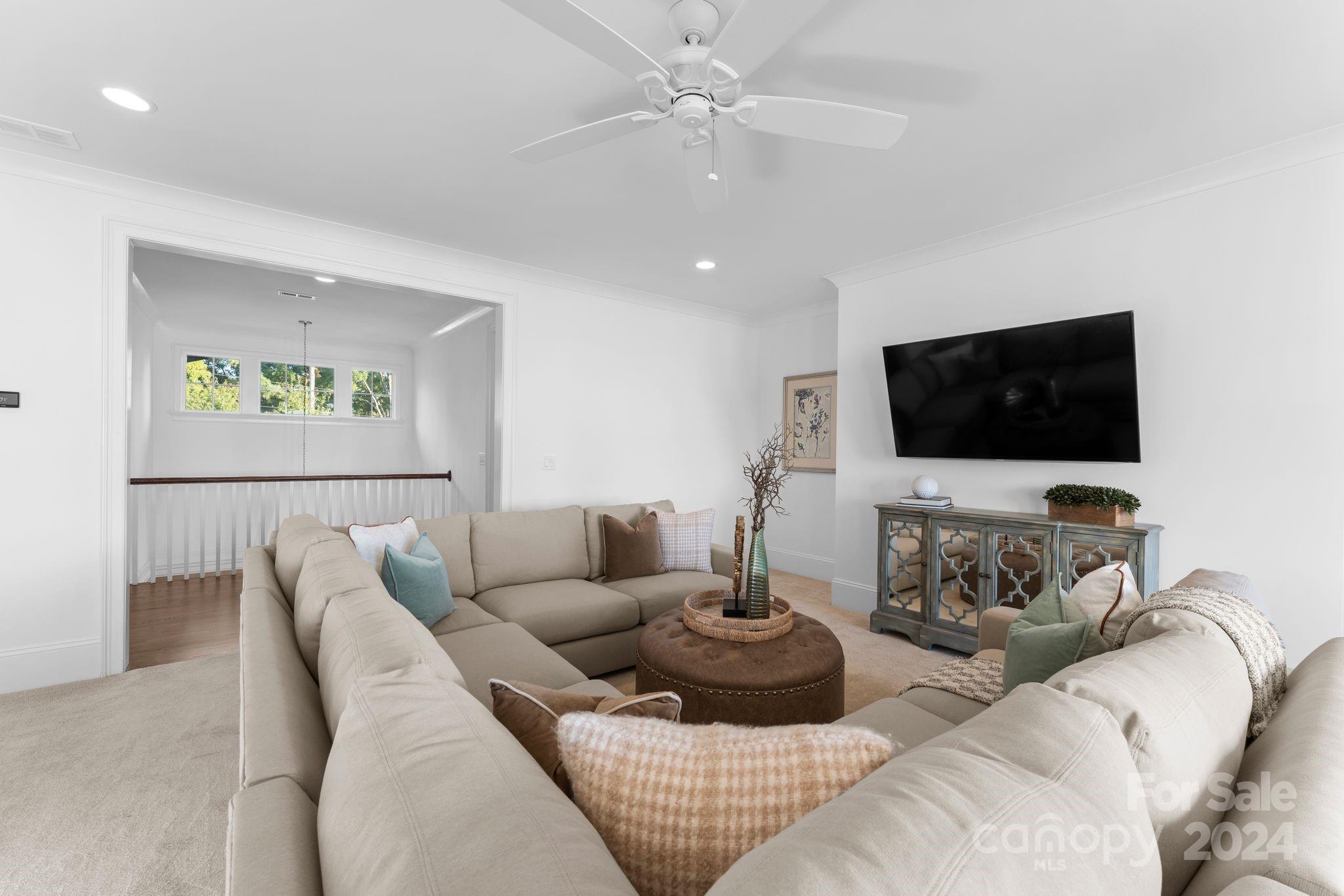 Diane Shores - Residential