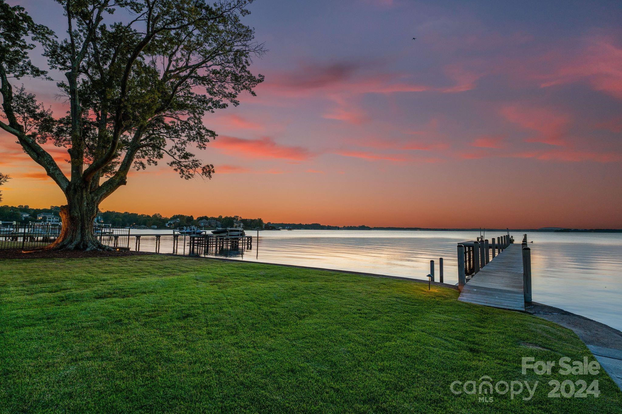 Diane Shores - Residential
