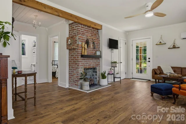 331 Johnson Caldwell Road, photo 4 of 22