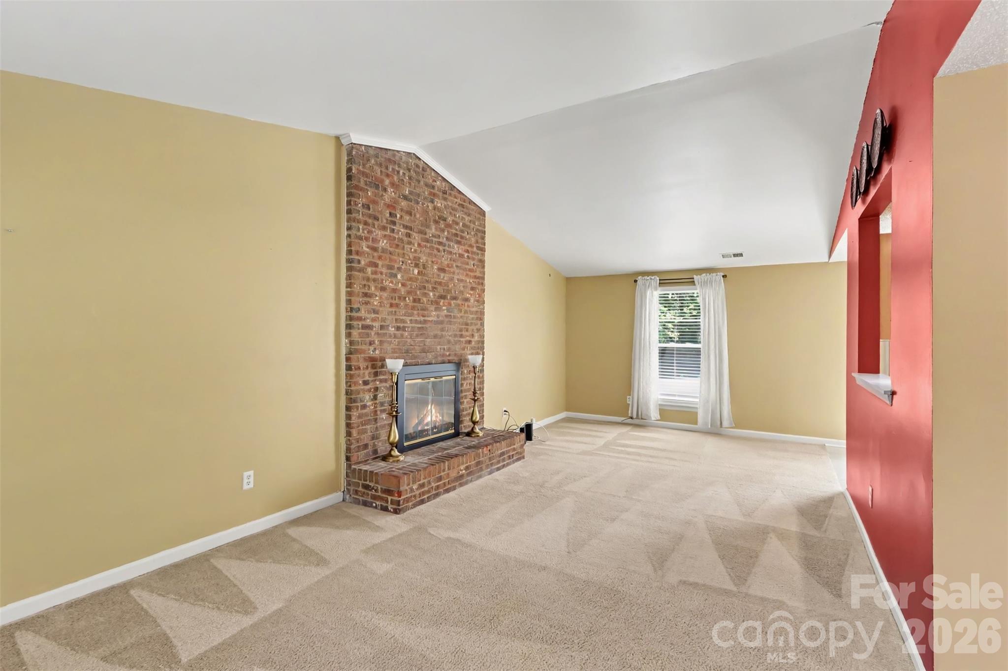 3001 Old House Circle