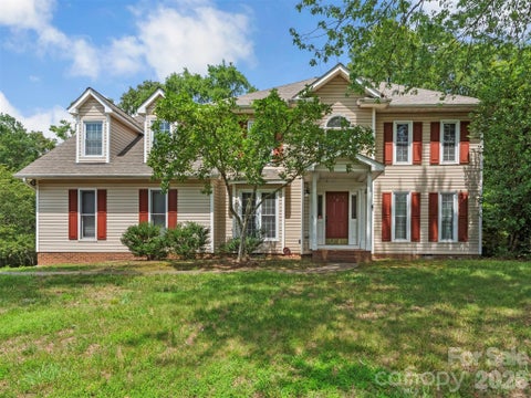 Photo of 14437 Raynham Drive, Charlotte, NC 28262 (MLS # 4398185)