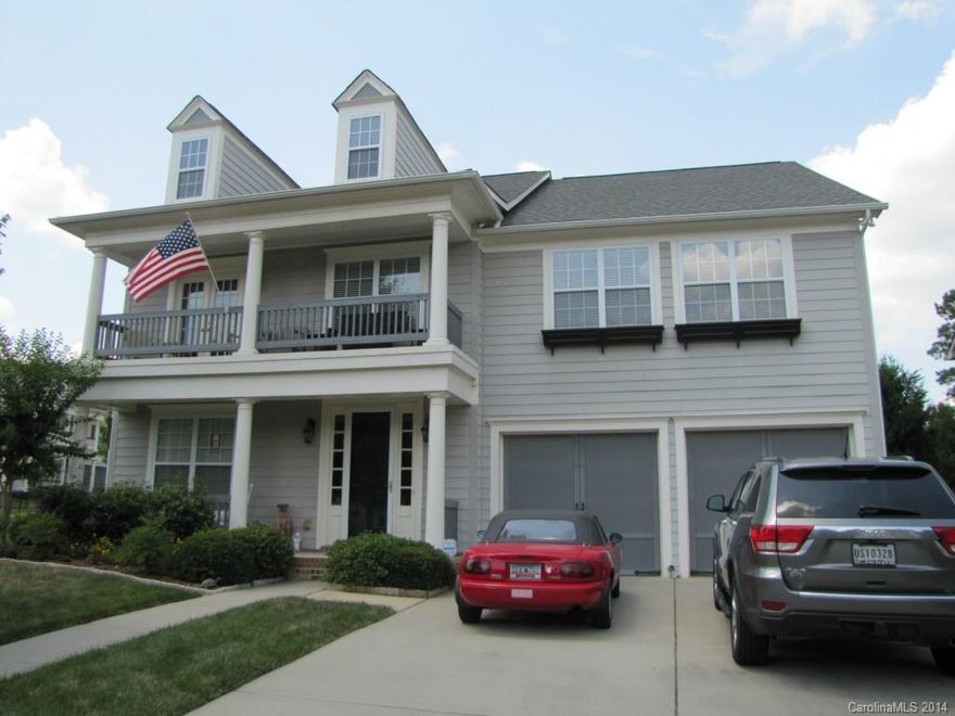 Fantastic 4-bedroom, 3.5-bathroom home w/ Great Room, formal living room, formal dining room, kitchen, breakfast area & half bathroom on main level and the Master Suite, guest bedrooms and bathroom, rec room on the upper level. Great curb appeal! Interior features include: ceramic tile, carpeting, wood floors, fireplace, disposal, self-cleaning oven, ceiling fans and security system. 2-car garage. Community amenities include: tennis courts, club house pool, playground, walking trails & rec area.