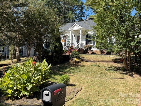 Photo of 1116 Somersby Lane, Matthews, NC 28105 (MLS # 4426771)