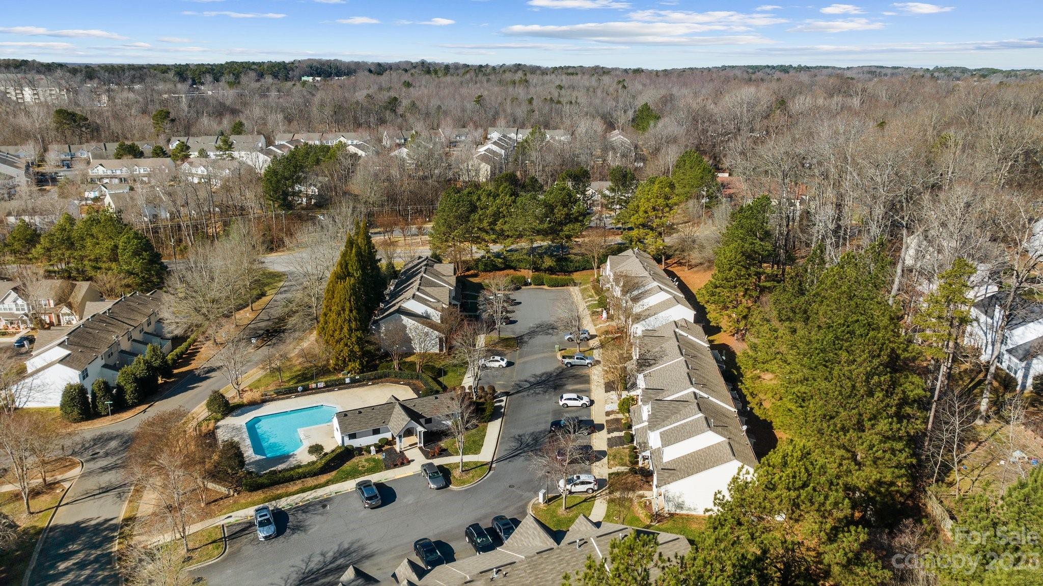 The Townes at River Crossing - Residential