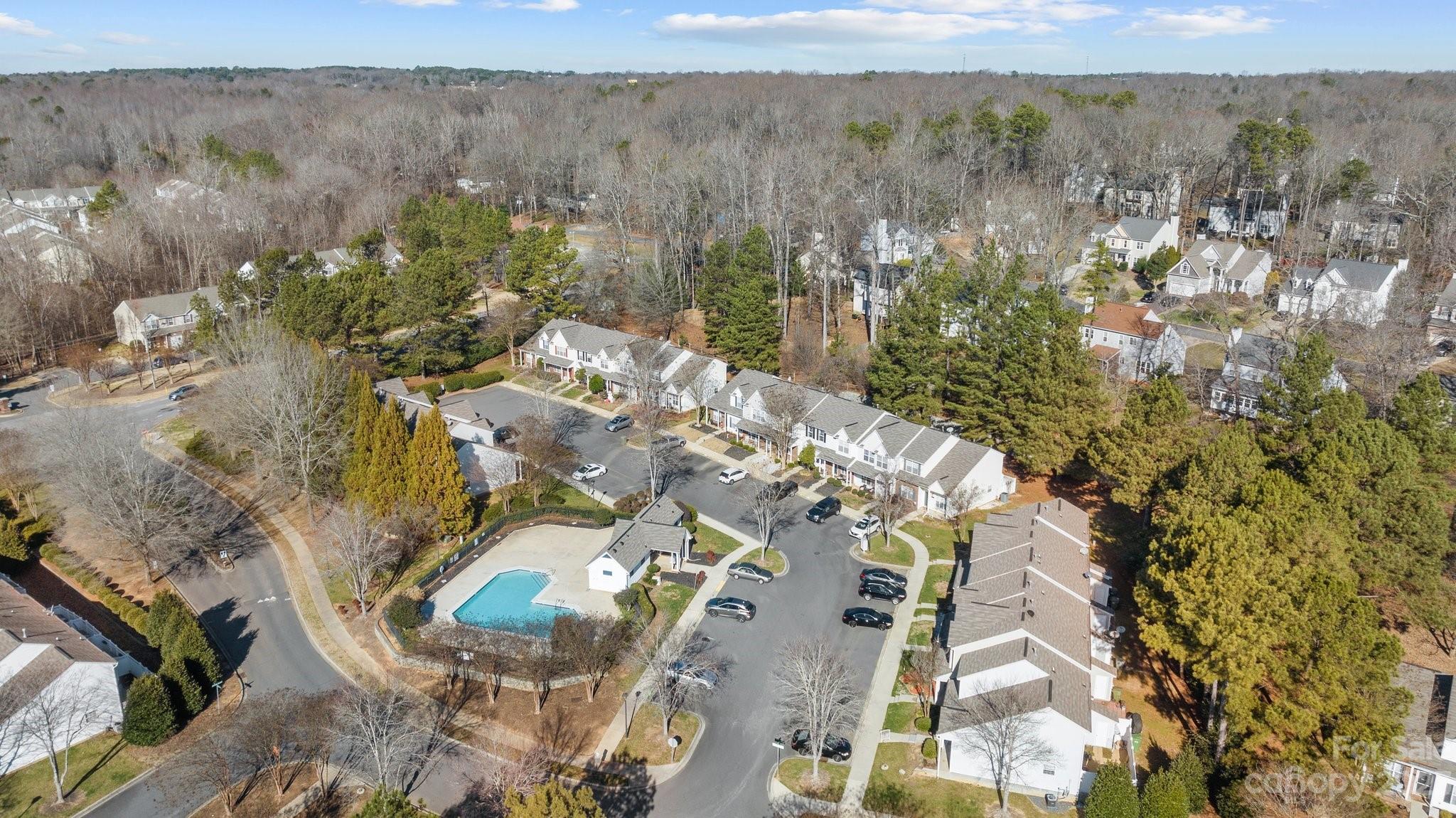 The Townes at River Crossing - Residential