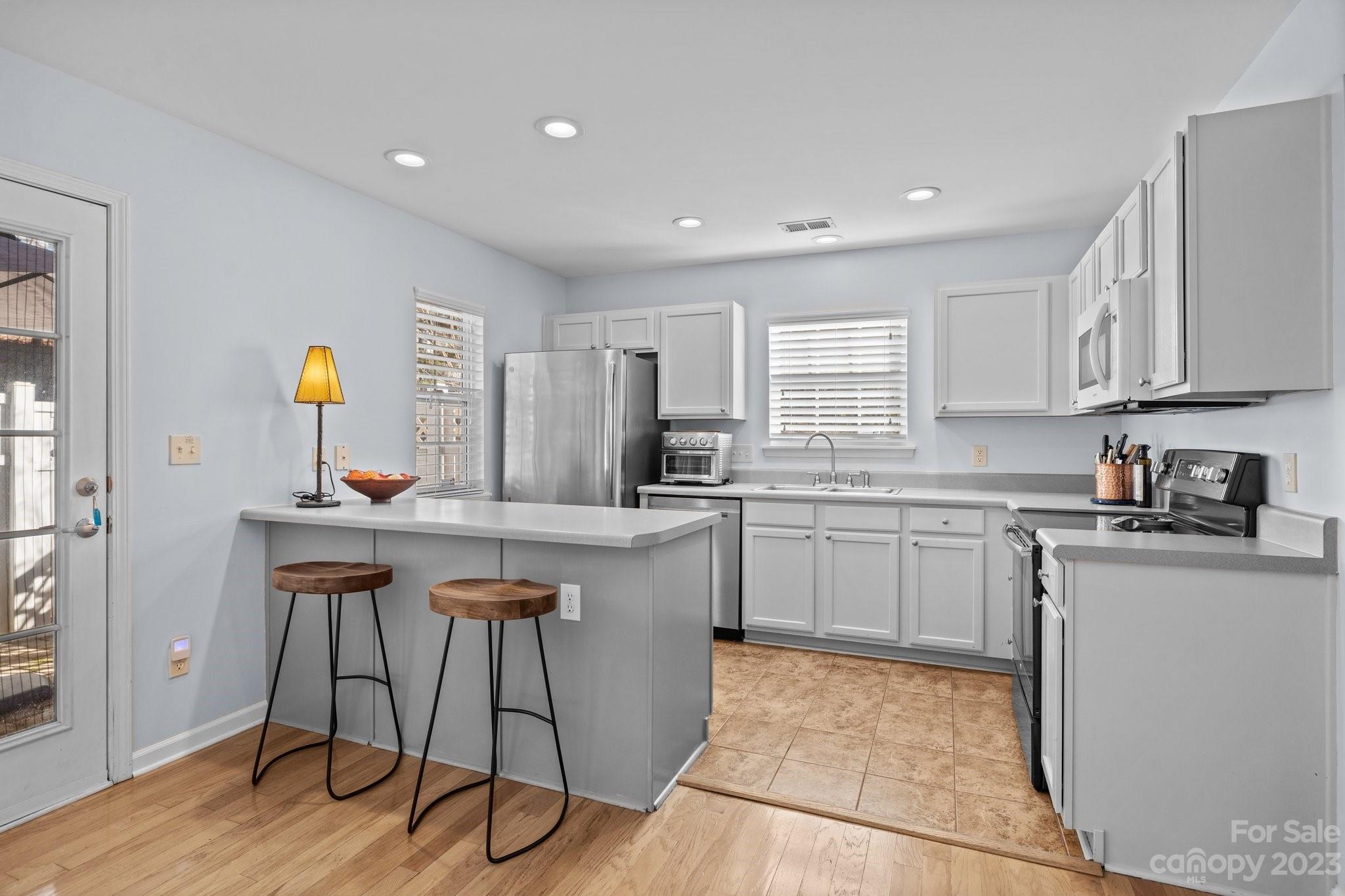 The Townes at River Crossing - Residential