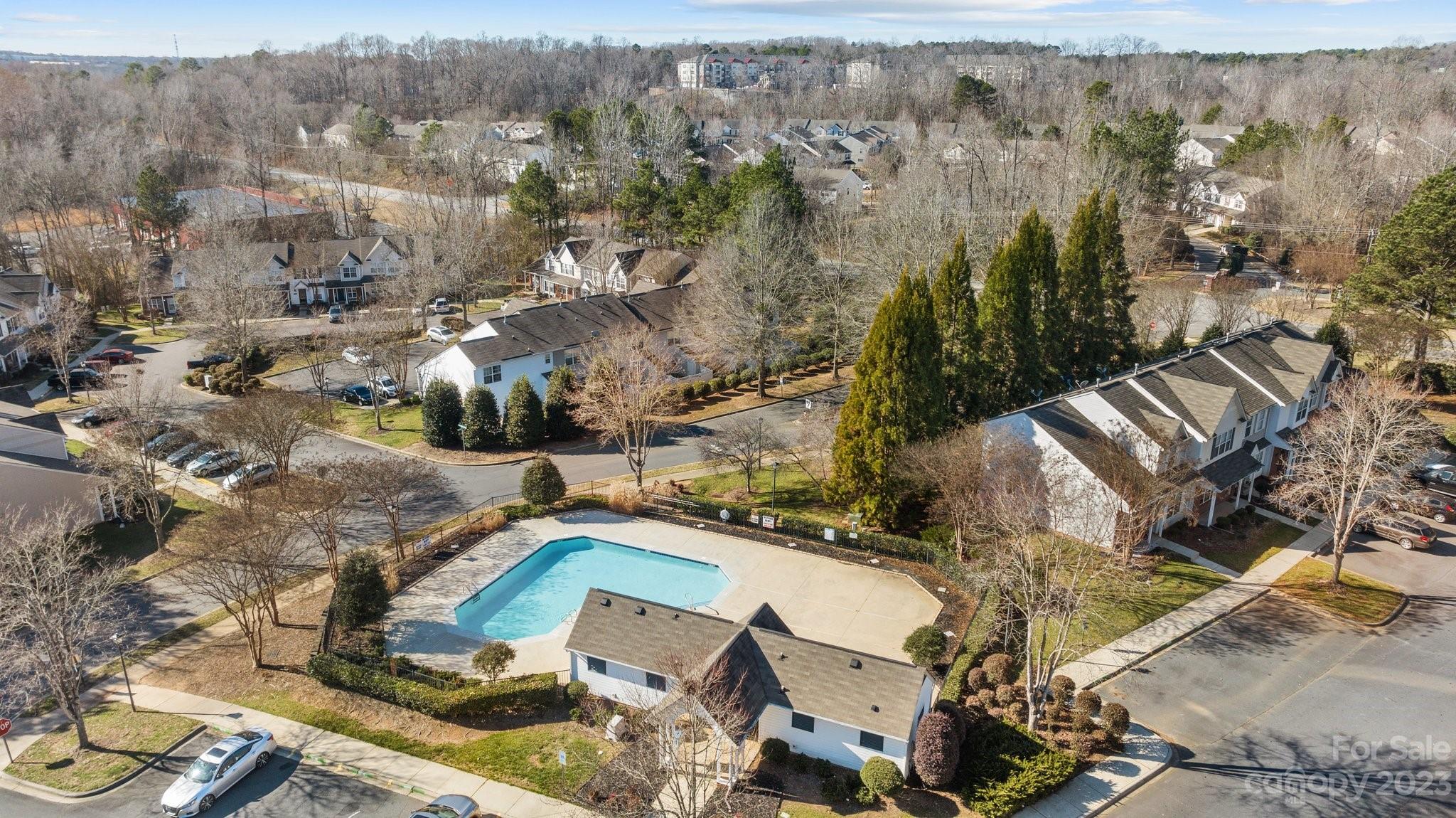 The Townes at River Crossing - Residential