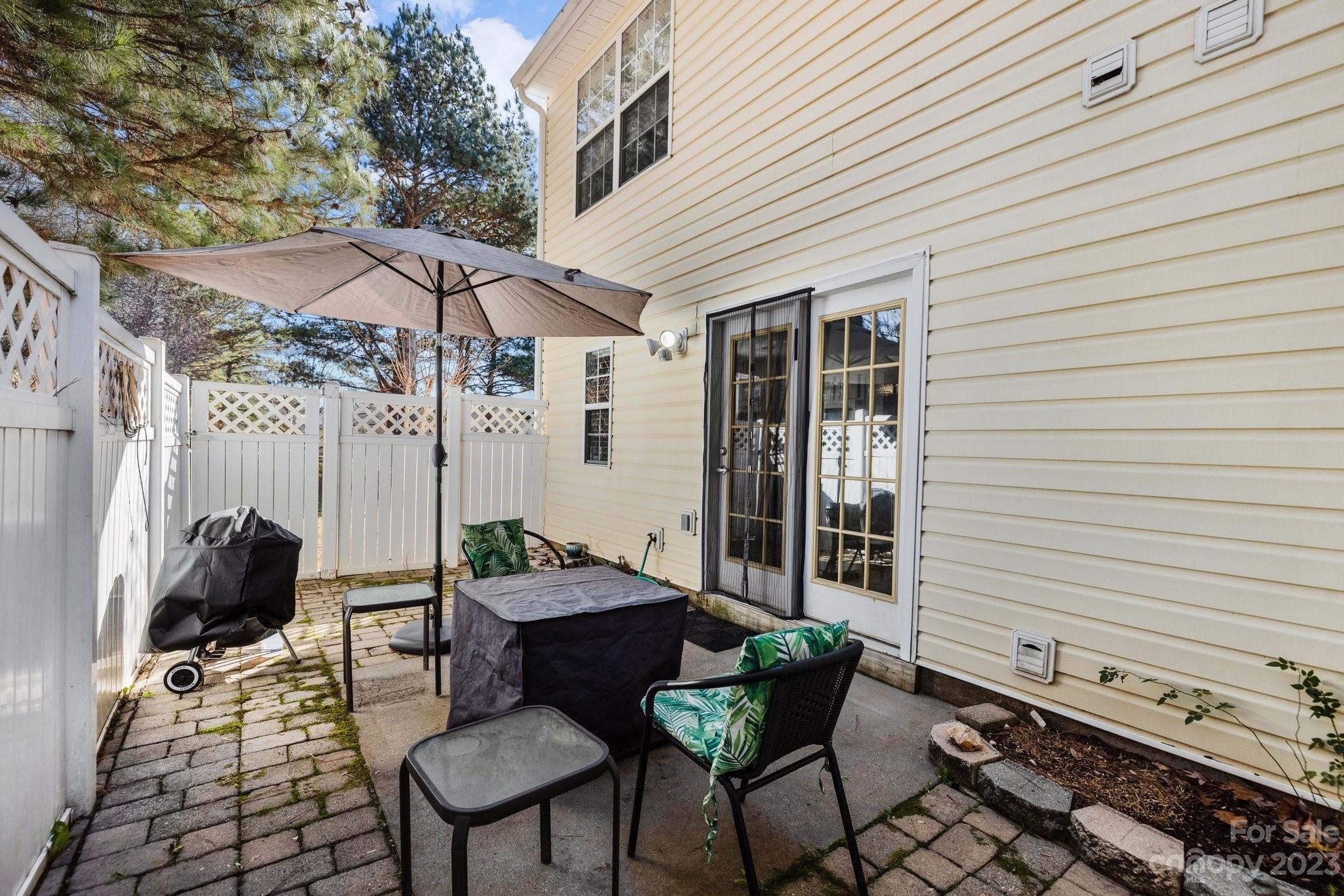 The Townes at River Crossing - Residential