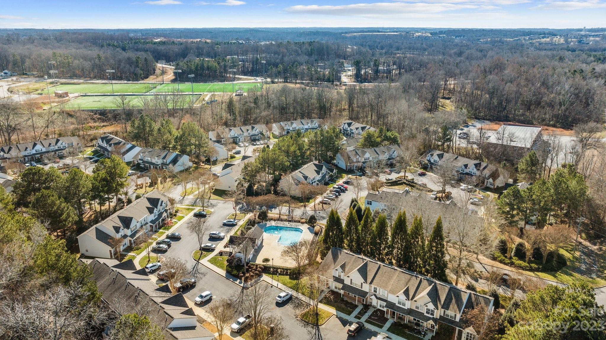 The Townes at River Crossing - Residential